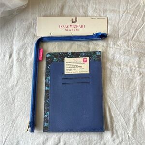 Isaac Mizrahi Blue and Floral Travel Organizer